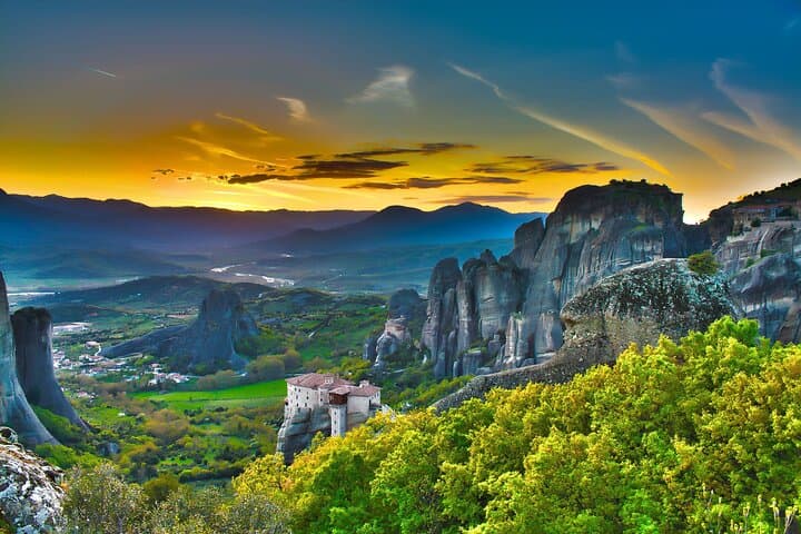 2-Day Delphi and Meteora Tour from Athens — Delphi Oracle & Meteora Monasteries photo 6