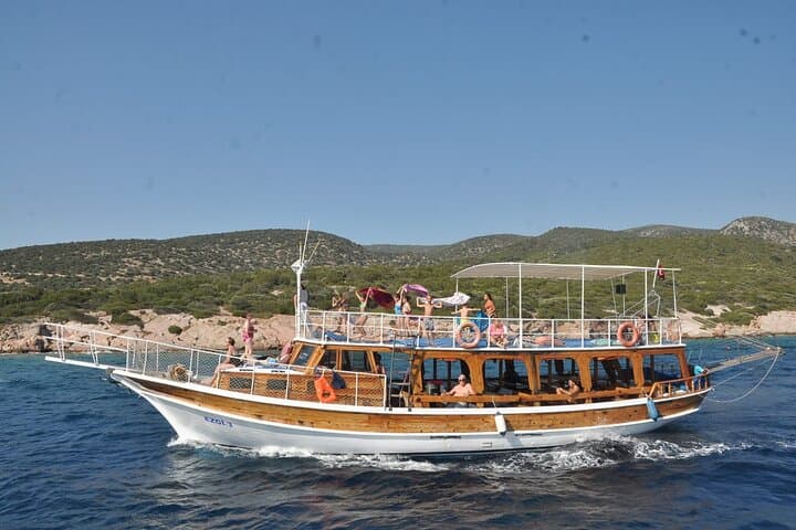 Bodrum Island Hopping: 6-Hour Boat Trip with Lunch & Unlimited Soft Drinks