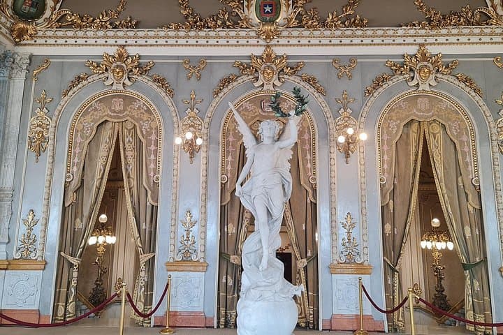 Explore San José: Private City Tour with National Museum and Lunch photo 2