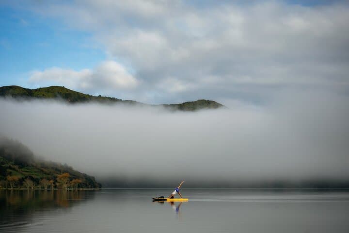 Private SUP Yoga on Lagoa das Sete Cidades — Stand-Up Paddle & Meditation photo 6