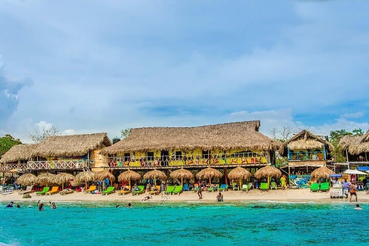 Cartagena Day Trip: Tranquila Beach & Rosario Islands Aquarium photo 2