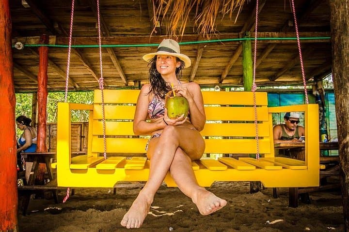 Cartagena Day Trip: Tranquila Beach & Rosario Islands Aquarium