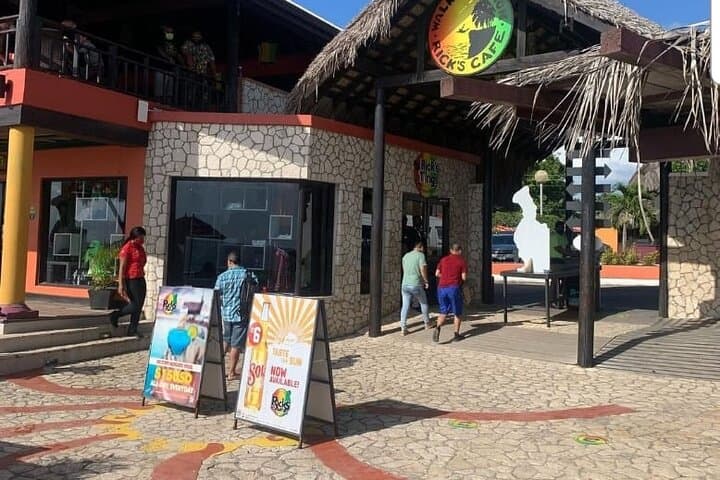 Experience the Thrill of Negril's Seven Mile Beach and Rick’s Café photo 2