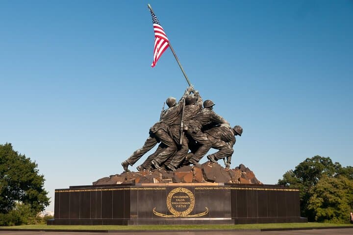 Washington DC Highlights: 4‑Hour Memorials & Museums Small‑Group Tour photo 6