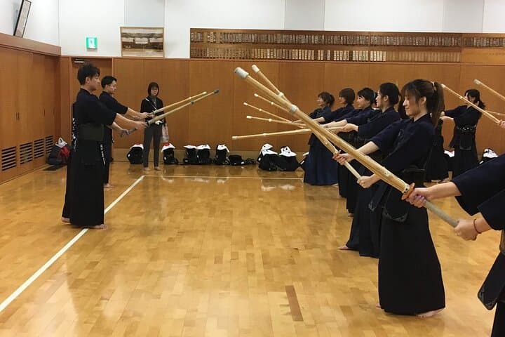 Osaka 2-Hour Kendo & Samurai Experience: Hands-On Martial Arts Workshop photo 6