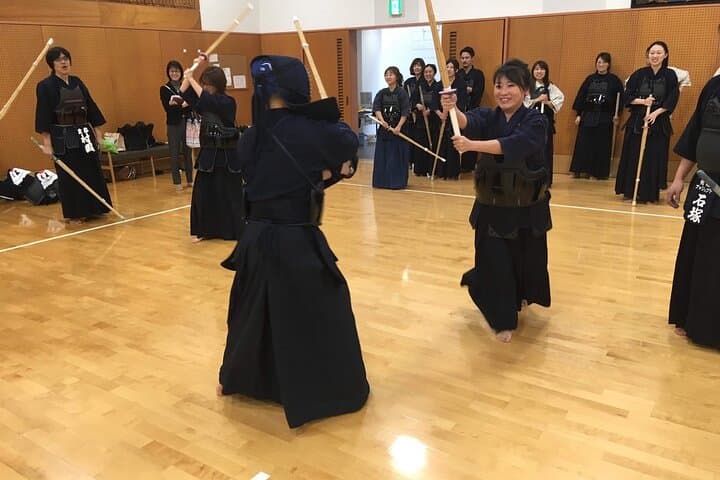 Osaka 2-Hour Kendo & Samurai Experience: Hands-On Martial Arts Workshop photo 5