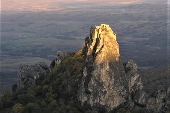 Eagle Gorge Walk: Vashlovani Birdwatching, Canyon Hike & Wine Tasting photo 4