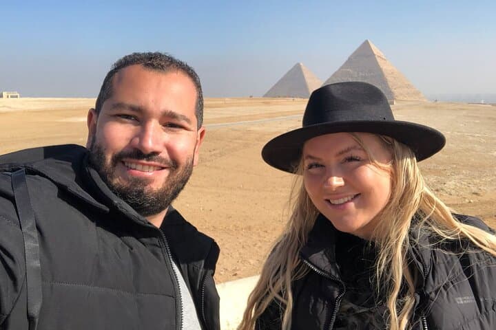 Giza Pyramids, Egyptian Museum & Nile Dinner Cruise — 8-Hour Private Tour from Cairo
