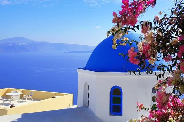Santorini Private Sightseeing: Oia, Caldera Views & Hidden Gems (Flexible Tour)