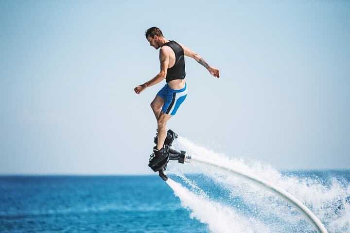 Fly Boarding Dubai: 30-Min Beginner Flyboard Lesson Over the Arabian Gulf