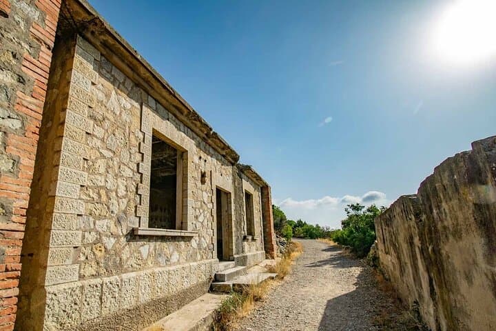 Bike‑Nic to the Bunkers of Monte Enfola: Half‑Day E‑Bike Tour from Portoferraio photo 6