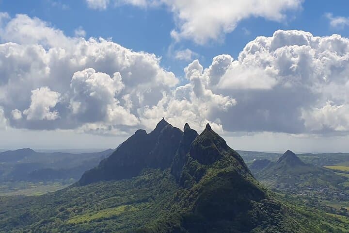 Hike Le Pouce: 3‑Hour Private Trek to Mauritius’ Thumb Peak photo 4