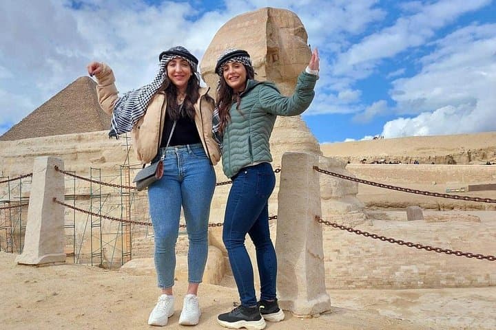 Cairo Layover: Private Giza Pyramids, Sphinx & 30–60 Minute Nile Felucca Ride photo 1