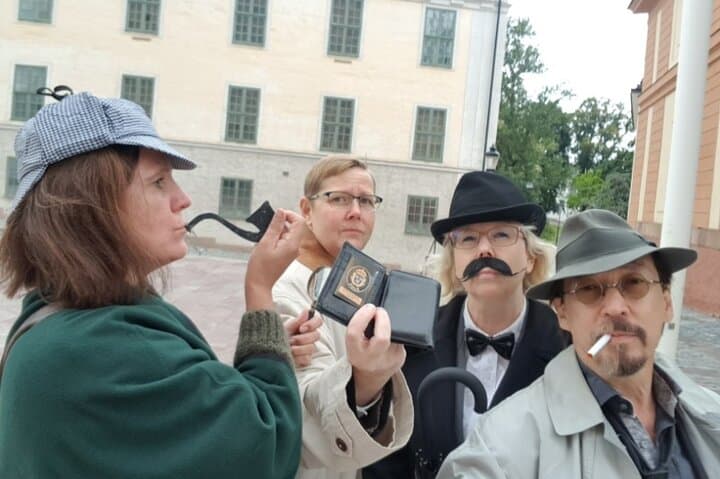 Budapest Outdoor Murder Mystery | ClueBreak Walking Detective Game photo 2