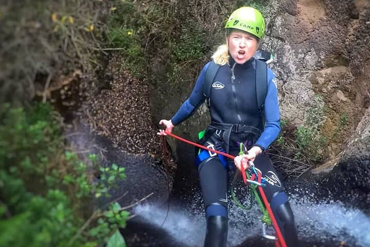 Canyoning in Gran Canaria: Cernícalos Canyon Adventure photo 3
