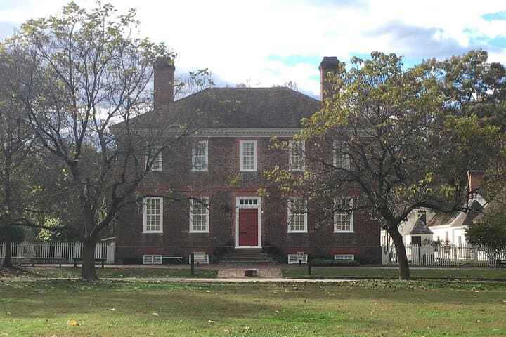 Revolutionary Walk: Colonial History Tour in Williamsburg photo 5