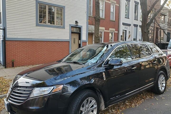 Chicago Airport Sedan Transfer: O'Hare & Midway to Downtown photo 5