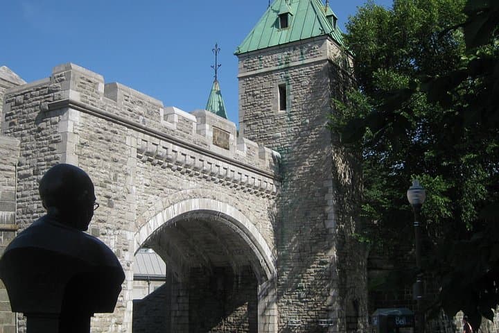 Beyond the Walls E‑Bike Tour: Explore Quebec City’s Upper & Lower Town by Electric Bike photo 1