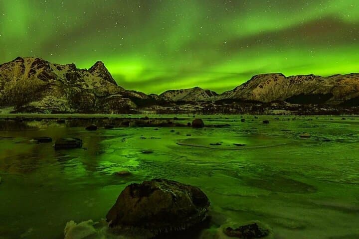 Catamaran Aurora Cruise from Tromsø — Luxury Northern Light Safari photo 3
