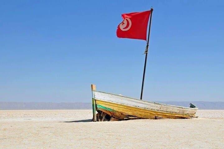 6-Day Private 4x4 Southern Tunisia & Djerba — Desert Oases, Salt Flats and Island Villages