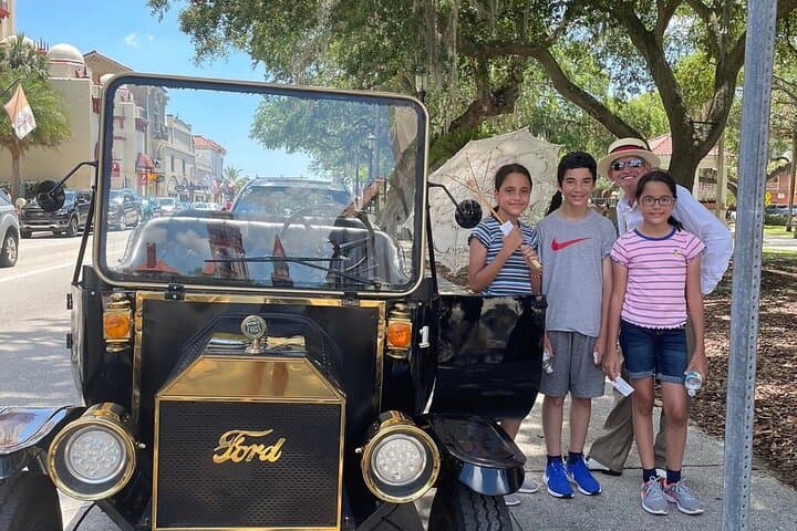 Pastime Private Historical Tour St Augustine: 1920s-Style Sightseeing (90-Minutes) photo 4