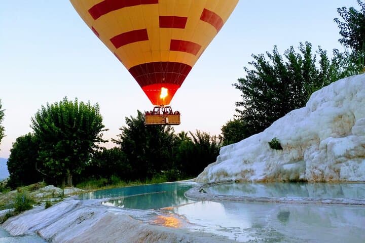 Sunrise Over Cotton Terraces: Pamukkale Hot Air Balloon from Antalya