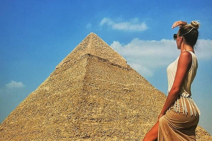 7-Day Egypt Highlights: Pyramids, Nile Cruise & Luxor from Cairo