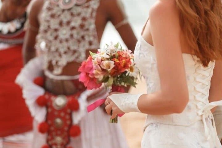 Honeymoon Sri Lanka: 6-Day Private Cultural & Beach Tour photo 1