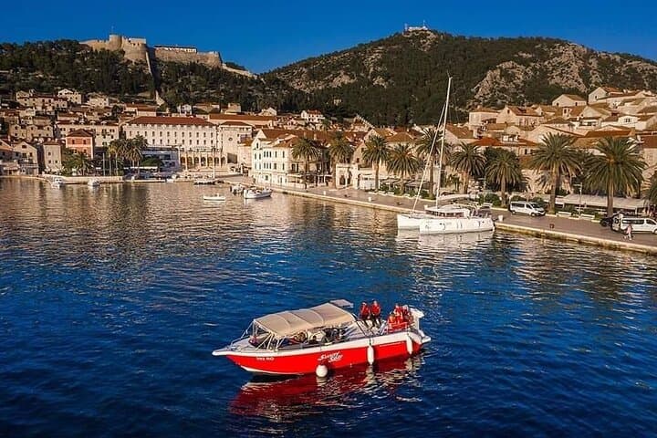 Blue Cave & Five Islands Tour from Split: Blue Grotto, Stiniva & Pakleni Islands