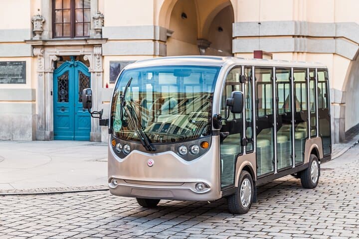 Electric Car Tour of Wroclaw: 2-Hour Private City Highlights