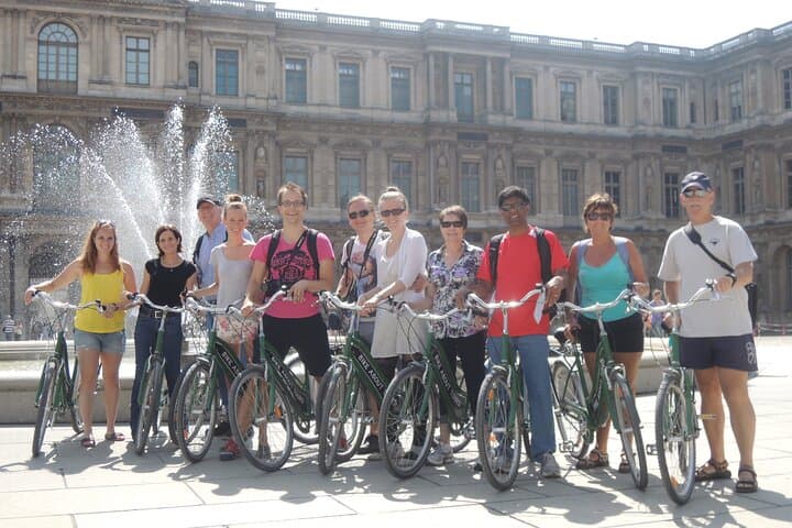 Paris Monuments Bike Tour: See Notre-Dame, Louvre & Eiffel in 3.5 Hours photo 6