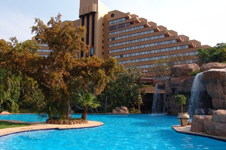 Private Transfer from Johannesburg to Sun City — Stress-Free Airport to Resort Shuttle photo 5