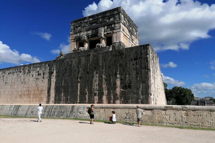 Day Trip to Chichén Itzá and Swim at Ik Kil & Hubikú Cenotes from Cancún photo 5