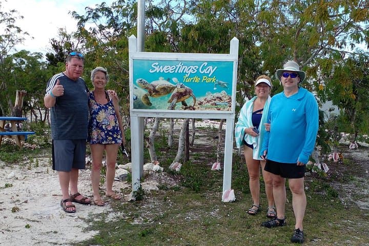 Snorkel Grand Bahama Blue Holes and Drift with Turtles at Sweetings Cay photo 4