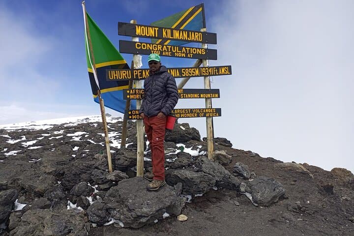 Conquer Mount Kilimanjaro: 6-Day Machame Route Guide to Uhuru Peak