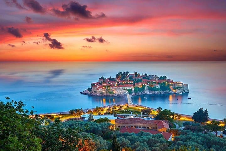 Balkan Bridge: 5-Day Montenegro, Albania & Kosovo Small-Group Tour from Dubrovnik photo 2
