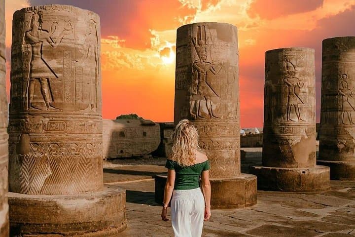 One-Day Luxor Flight Tour: Karnak, Valley of the Kings & Hatshepsut photo 4