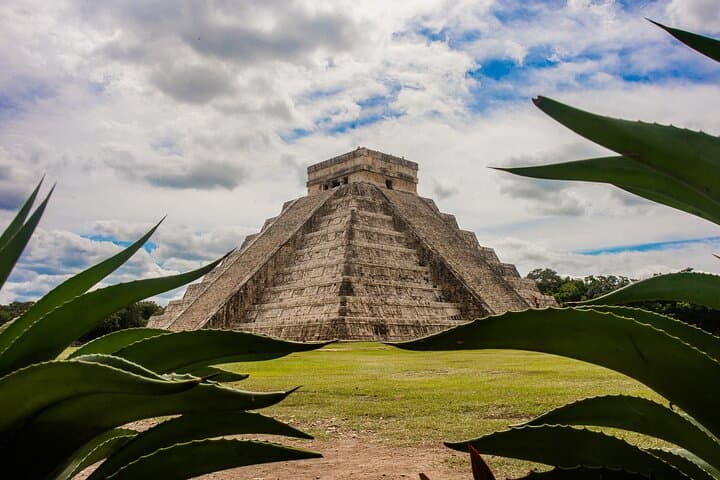 Chichen Itza, Cenote & Valladolid: Small-Group Day Trip from Tulum