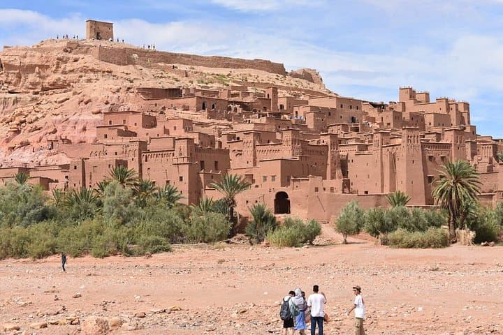 2-Day Fes to Sahara: Camel Ride & Luxury Berber Camp at Erg Chebbi