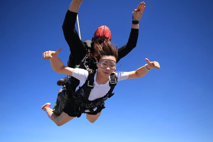 Tandem Skydiving Pattaya — 13,000 ft Freefall Over the Gulf of Thailand photo 2