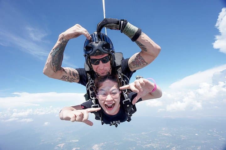 Tandem Skydiving Pattaya — 13,000 ft Freefall Over the Gulf of Thailand photo 4