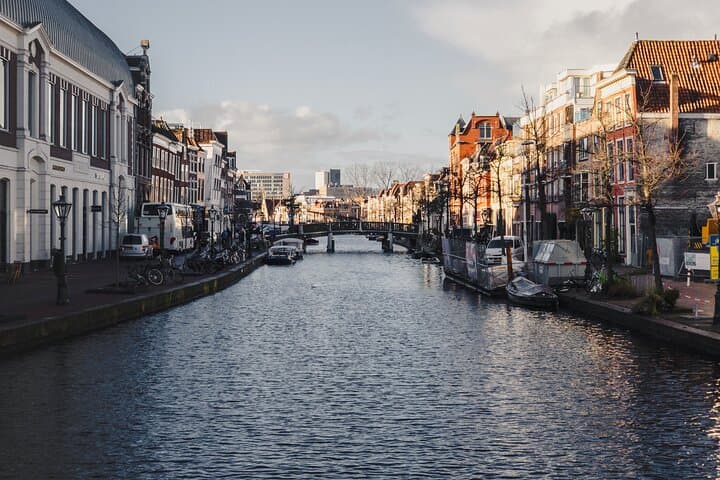 Self-Guided Escape Tour Leiden: Solve Riddles Through Historic Canals photo 3