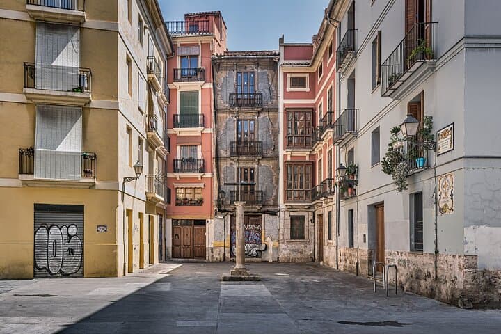 Find Valencia's Secret Exit: Self-Guided Escape Tour & City Game photo 3