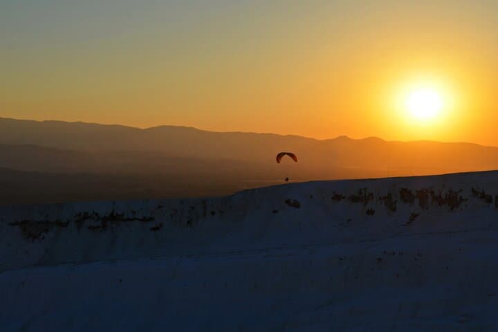 Paragliding Over Pamukkale’s Travertines: Tandem Flights Above Turkey’s White Terraces photo 5
