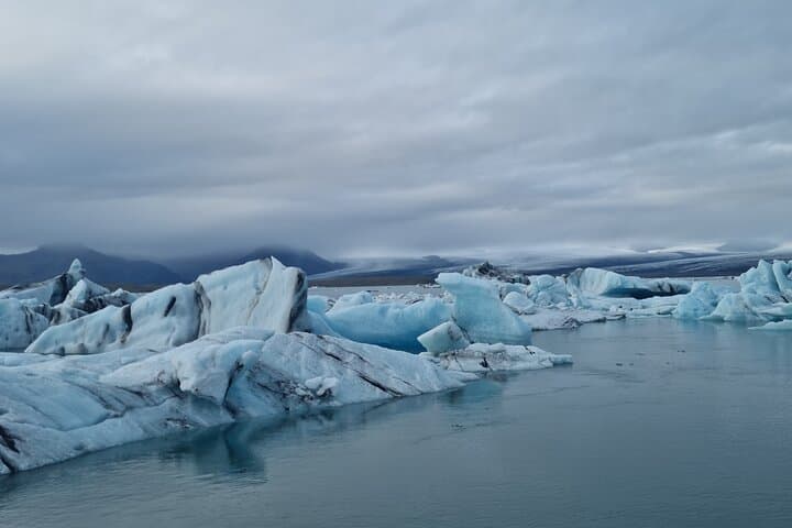Full-Day Private South Coast Tour to Jökulsárlón and Diamond Beach photo 4