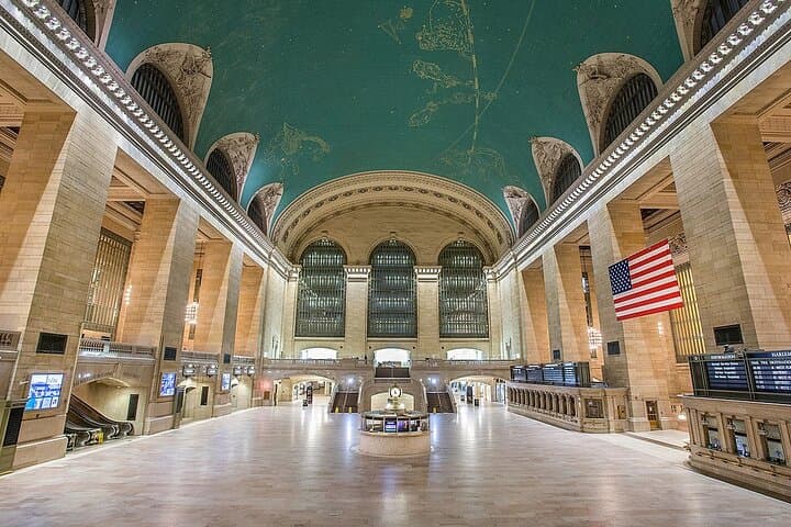 Midtown Manhattan Walking Tour: History, Architecture & Cultural Highlights photo 2