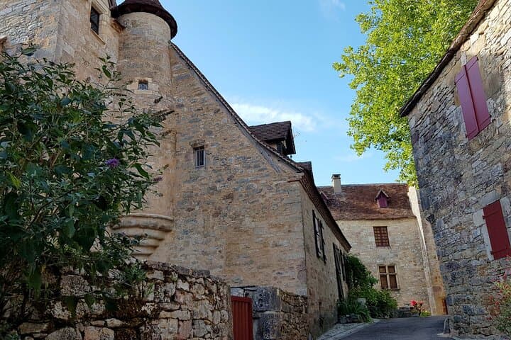Hike Loubressac & Autoire: Cliffside Villages and the Autoire Waterfall in the Dordogne Valley photo 5