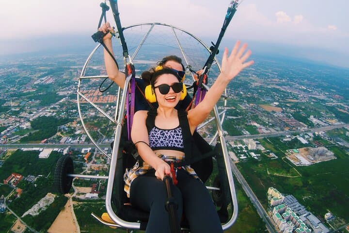 Paramotor Flight Above Pattaya: Coastline Motor-Glider Experience with Hotel Transfer photo 3