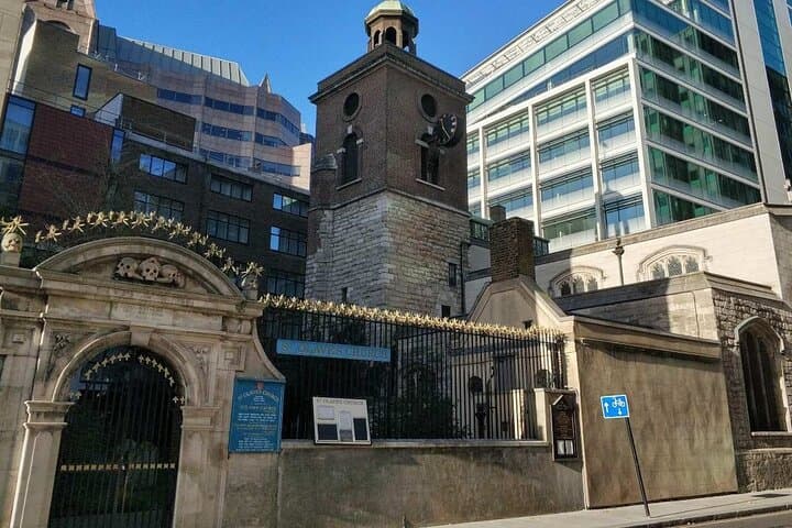 London Great Plague Time Travel Walking Adventure — Puzzle Walk from St Katharine Docks to the Monument photo 5