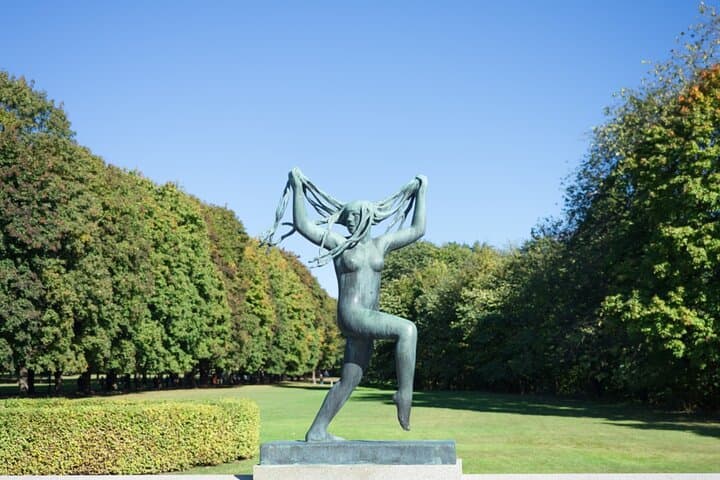 Oslo Vigeland Park Alien Threat Exploration Game — Self-Guided Sculpture Quest photo 2